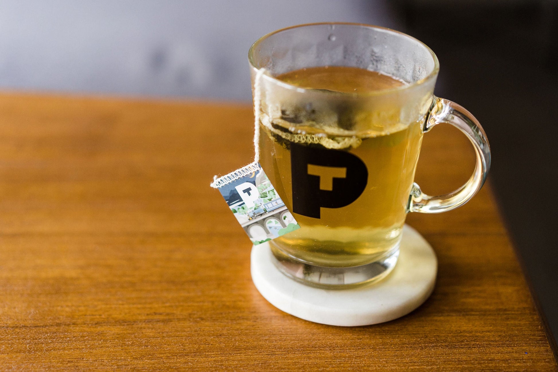 Pure Tea Aman darjeeling tepose i glasskopp