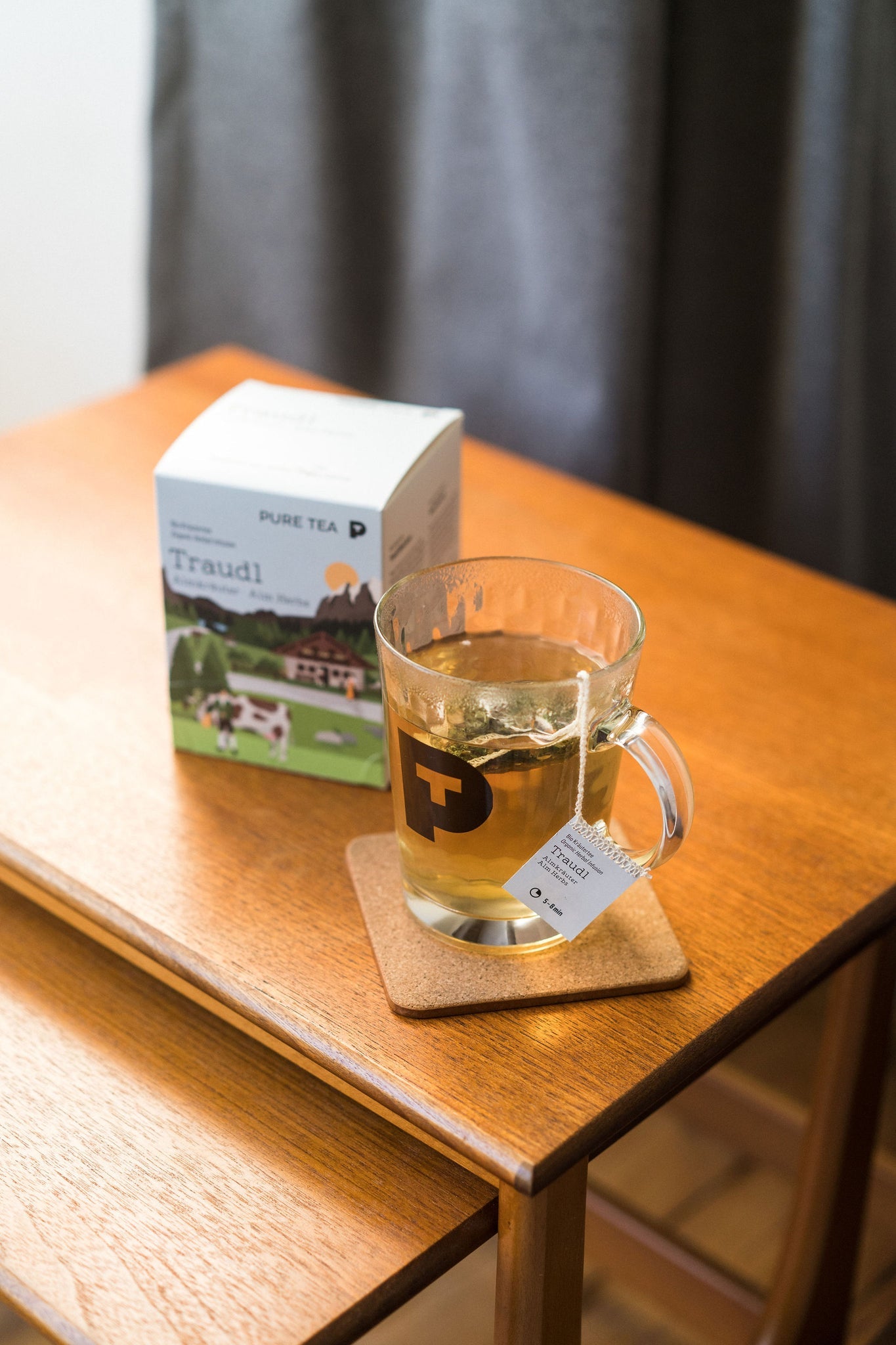 glasskoppe med tepose og 15 pk Traudl urte te 